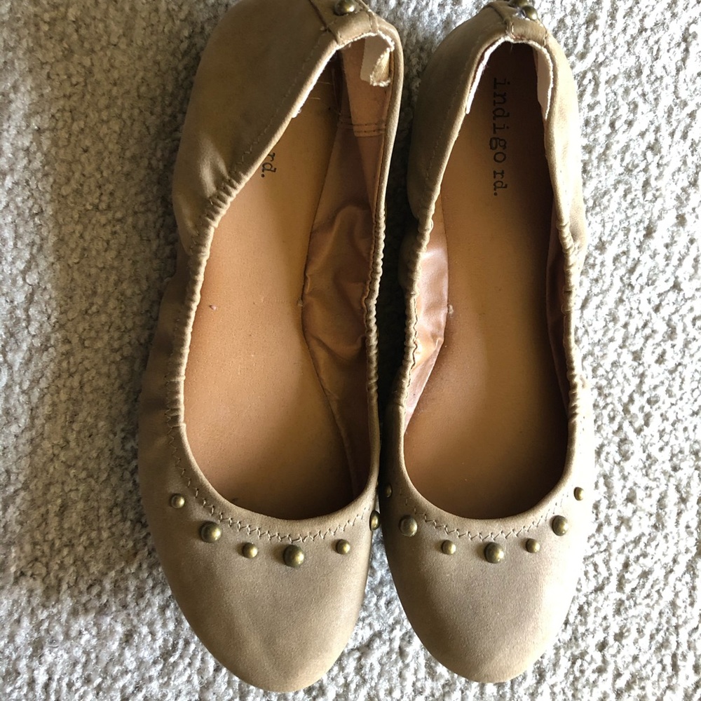 Women’s flats